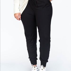 AGNES & DORA Joggers Black